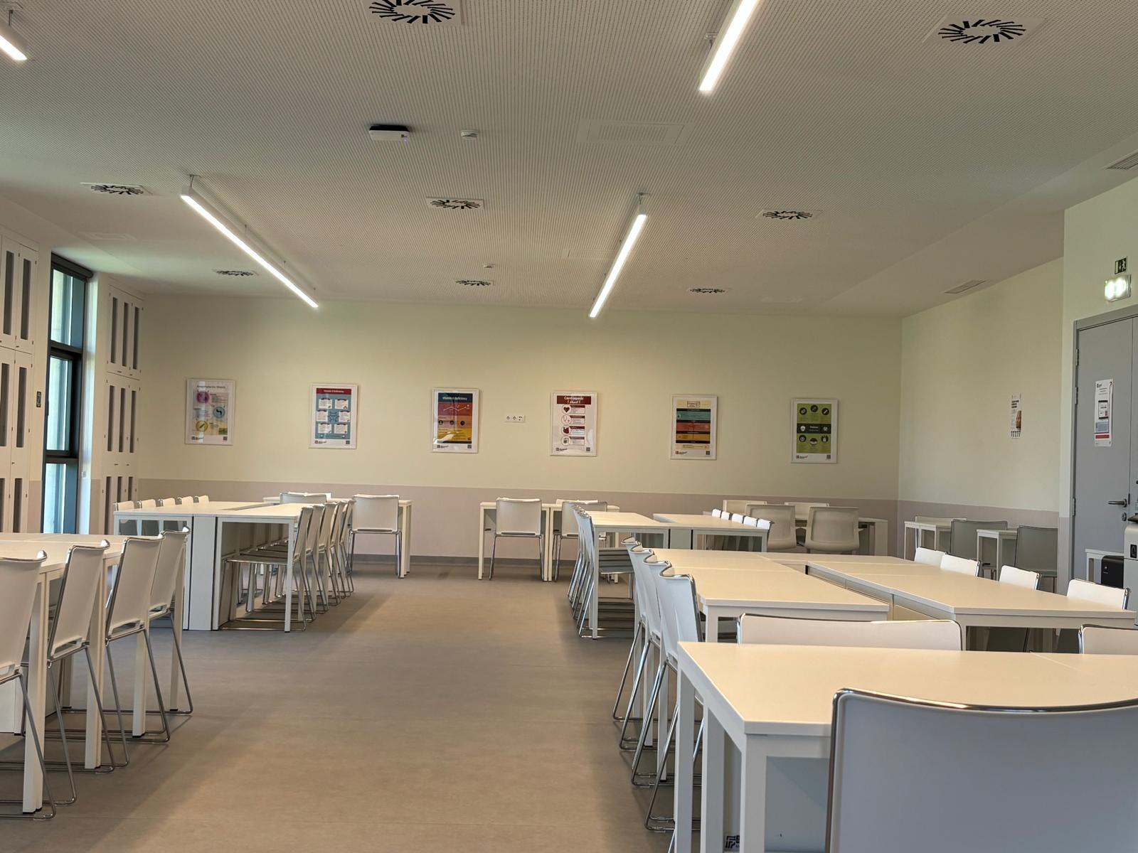 biblioteca_albertocaeiro4